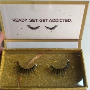 Lashaholic Luxury Lashes